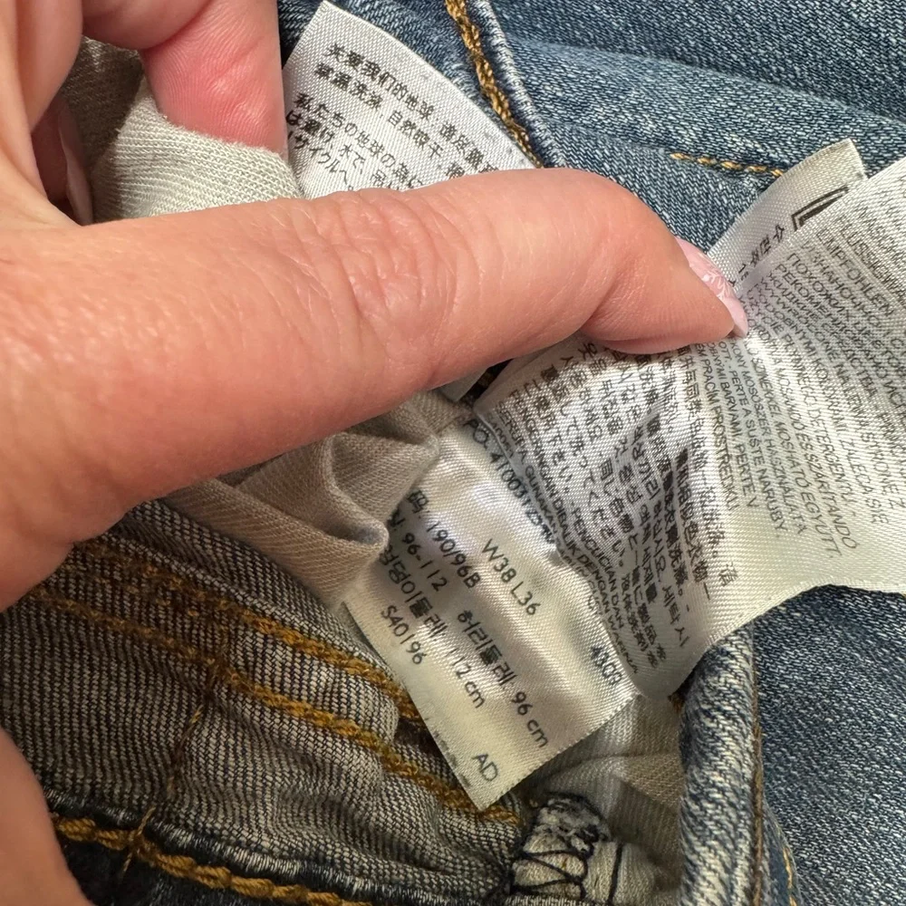 Classic Blue Men's Levi Jeans